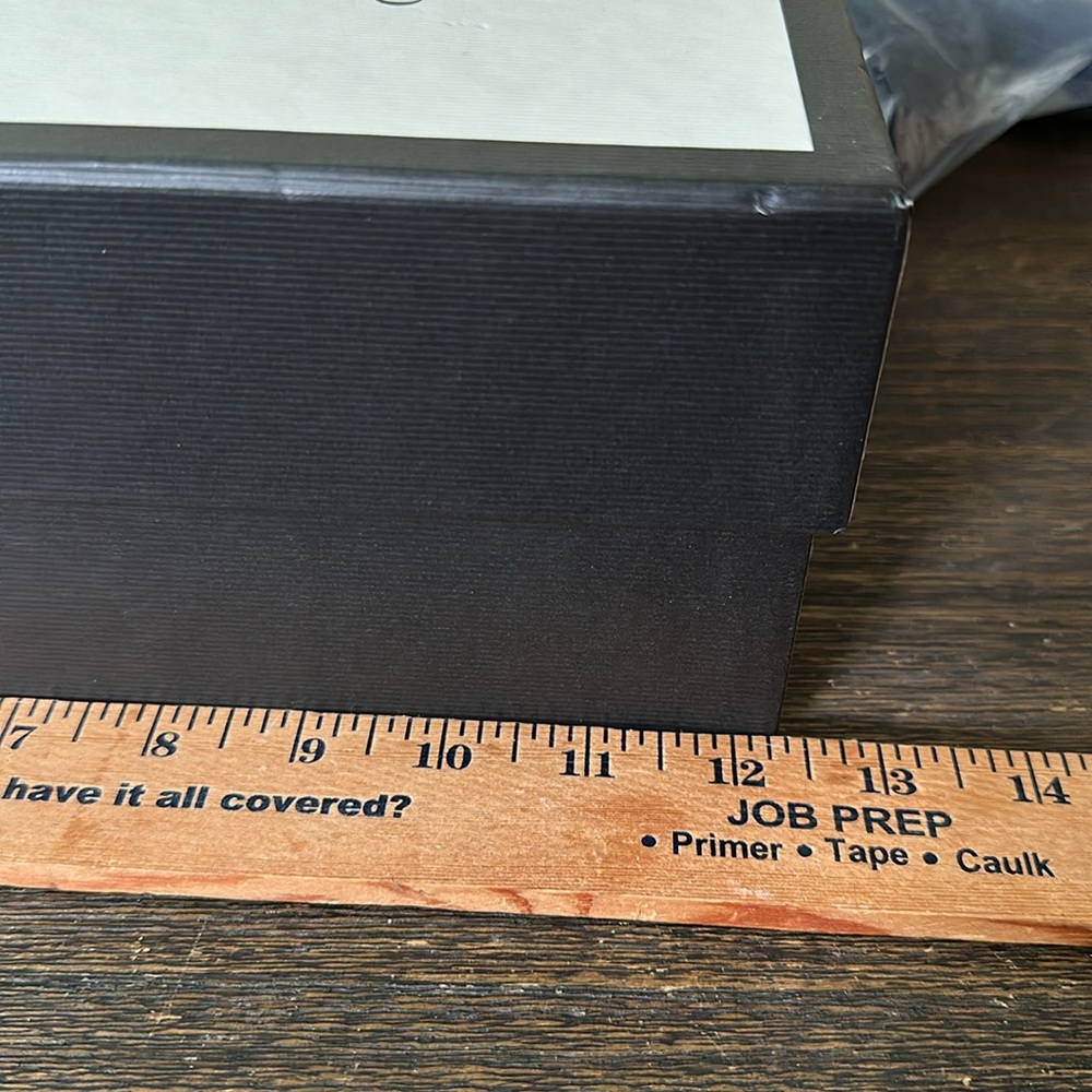 $35 each Gucci boxes - Picture 6 of 9